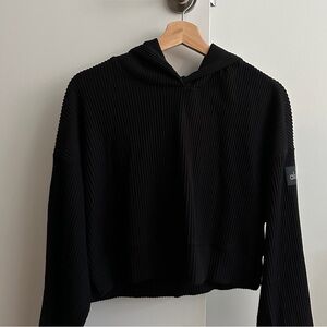 Alo Yoga Muse Hoodie (Size S)